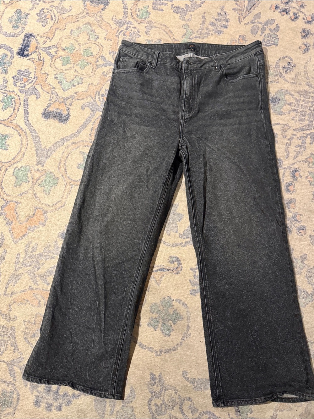 Quince Women's Bella Stretch Relaxed Straight-Leg Jeans in Charcoal Black